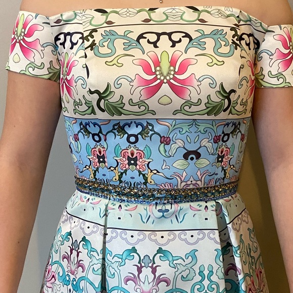 Forever Unique graduation prom dress - Picture 3 of 7